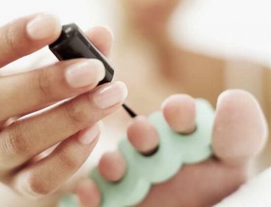 nagų gydymas nagų laku nuo grybelinės infekcijos